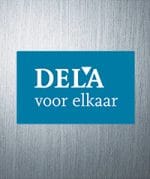 > Dela